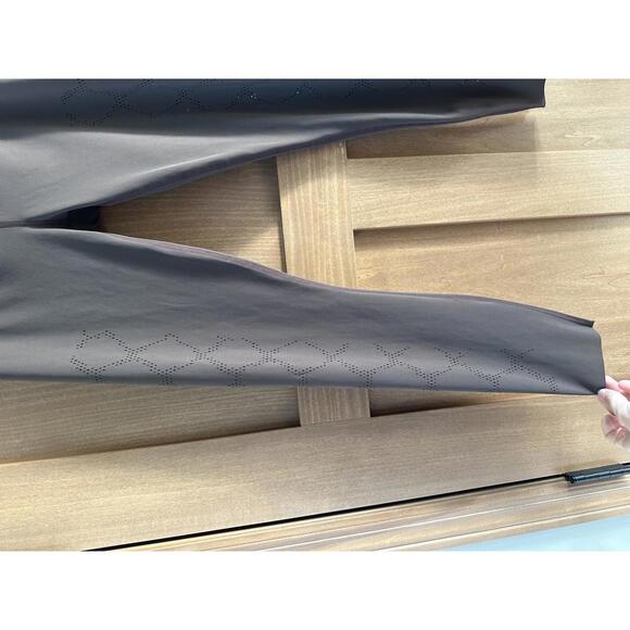 Varley Hughes Laser Cut High Rise Leggings in Braken Brown Women’s size Small - Picture 2 of 14